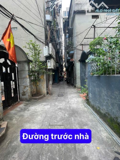 Bán đất tặng nhà cũ Khương Đình gần Ngã tư sở chia được 2 lô hoặc xây ccmn đầu tư - 1