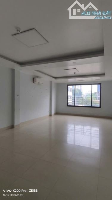 SIÊU VIP MẶT PHỐ VỊ TRÍ ĐẮC ĐỊA + MẶT NGÕ ÔTÔ - VỈA HÈ KINH DOANH KHỦNG 7 TẦNG THANG MÁY - 1