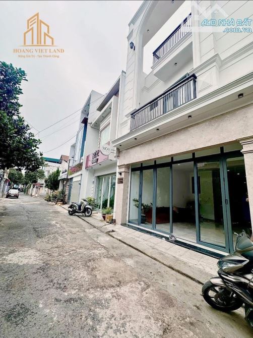 Nhà kiên cố ngay vị trí trung tâm, đường ngang ngay ngã tư Lê Thánh Tông - Lê Thị Hồng Gấm - 1