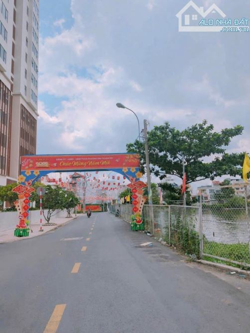 🏡 DÃY TRỌ HẺM XE HƠI, 125M2, NGUYỄN VĂN LINH - TÂN THUẬN TÂY, QUẬN 7-Giá 11 TỶ 8 - 1