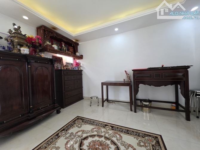 Mặt Tiền Ngang 4mx25m 5 tầng Lương Minh Nguyệt. Tân Phú giá 13.6 tỷ - 1