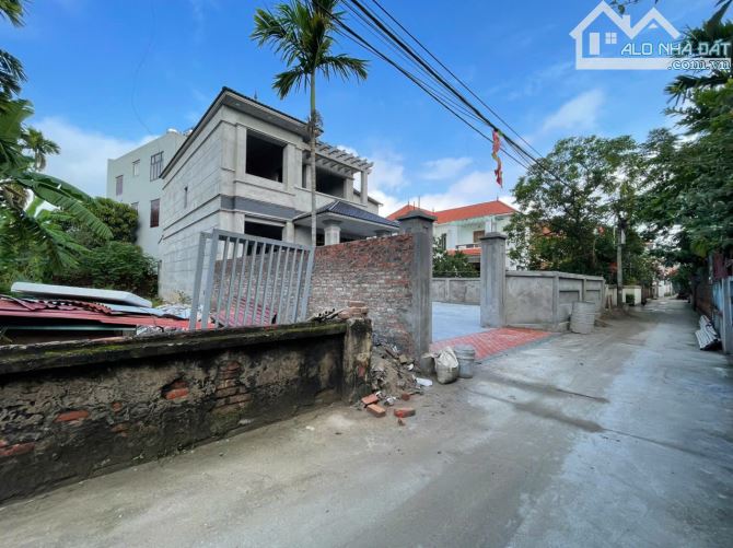 HỒNG HÀ - GIÁ 4X Ô TÔ ĐỖ TẠI ĐẤT - 1