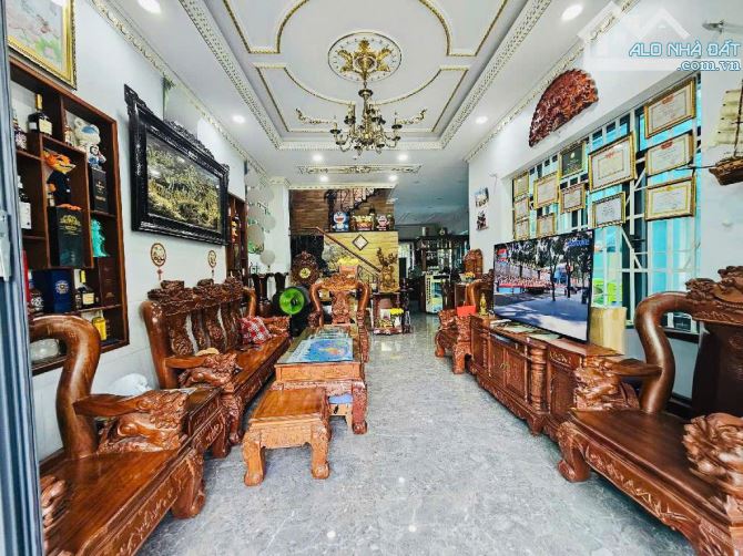 19 TỶ 5-BT SÂN VƯỜN KHANG ĐIỀN-DƯƠNG ĐÌNH HỘI-160M2-FULL NỘI THẤT SANG TRỌNG - 1