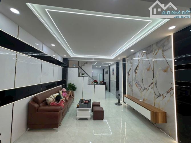 Nhà 2 tầng FULL NỘI THẤT đường THẠNH XUÂN 40 phường Thạnh Xuân Q12 DT 66m2 (4x17) đường 5m - 1