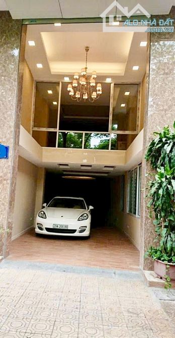 Siêu Phẩm Trúc Bạch 9 tầng thang máy – Dòng Tiền 150tr/Tháng – View Hồ Tây – Chỉ 82 Tỷ - 1