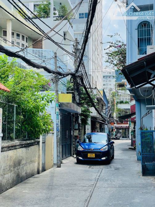 THỬA SIÊU NGON ĐỂ XÂY CHDV SÁT  CHUNG CƯ GALAXY 9, CÁCH VÀI BƯỚC  🚗MÔ TẢ :  🚨BÁN NHÀ Q - 1