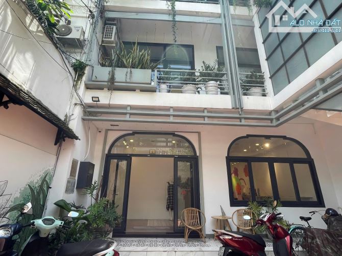 📢 CHO THUÊ BIỆT THỰ 8.2X24 2 TẦNG, THIẾT KẾ HIỆN ĐẠI-QUẬN 1 - 1