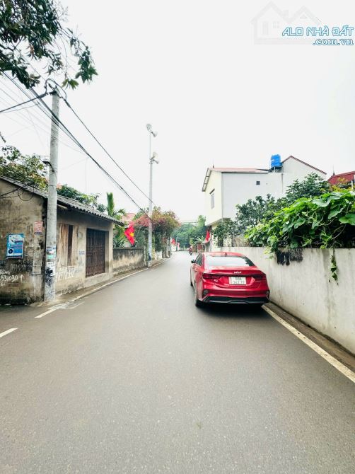 Cần bán lô góc 40m2 đất ở tại Tân Tiến, sát trường bách khoa cơ sở 2, đường thông oto to - 1