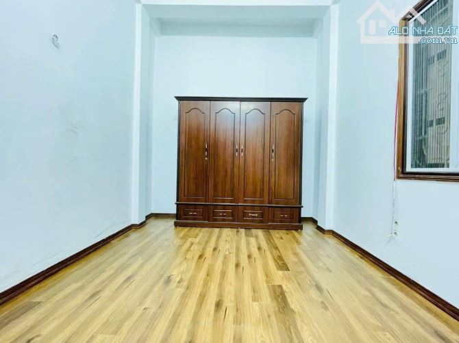 Pháo Đài Láng, 42m, 11phòng, Nhà dân xây đẹp, Ngõ thông gần phố, Mặt tiền rộng, Cực hiếm - 1