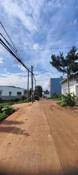 3 lô liền kề hẻm 07 Vành Đai - Cách Đại Học Y Dược 1,5km - 1