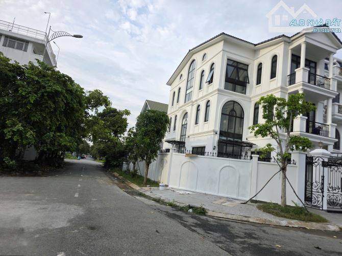 🏠BÁN GẤP LÔ GỐC MT KD ĐƯỜNG SỐ KHU TĐC PHƯỚC THIỆN 194M CHỈ 13.5 TỶ  CẠNH VINHOMES Q9 - 1