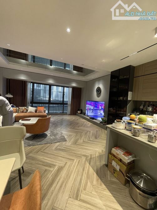 Cực hiếm! Nhà ngõ 234 Hoàng Quốc Việt, ôtô tránh, thang máy, thông sàn, 68m²*5T,giá 21 tỷ - 1