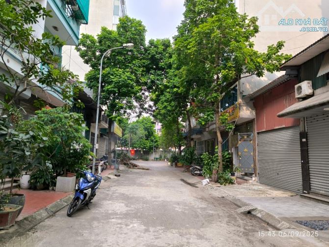 CHỦ CẦN TIỀN BÁN GẤP KHU ĐẤT DỊCH VỤ CẠNH AEON HÀ ĐÔNG. - 1