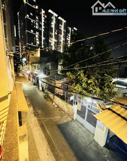 SIÊU PHẨM HẼM XE HƠI KHU DÂN CƯ  CÁCH CC GALAXY 9 CHỈ VÀI CHỤC MÉT BỀ NGANG CỰC KỲ HIẾM - 1