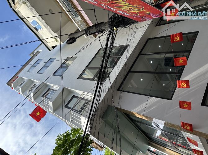 Tôn Đức Thắng , 7 Tầng Thang Máy, Dt 42m, Ô tô, Giá Chỉ 21.2 Tỷ - 1