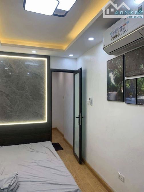NHÀ ĐẸP PHỐ MINH KHAI : 16M / 3 TẦNG / 2 PHÒNG NGỦ / GIÁ 3.75 TY - 1