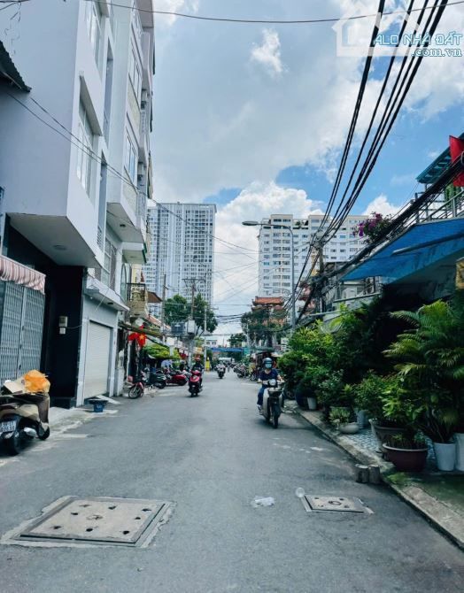 MẶT TIỀN ĐƯỜNG SỐ GIÁP BẾN VÂN ĐỒN VÀ KHÁNH HỘI - CÁCH Q1 CHỈ 1 CÂY CẦU - 1