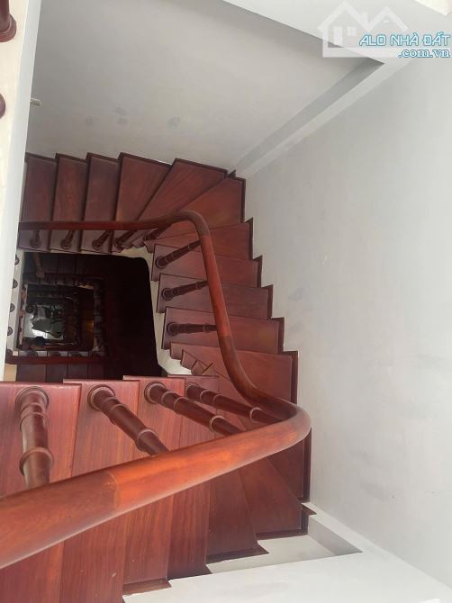 BÁN NHÀ PHÂN LÔ CÁN BỘ ĐỘI NHÂN – LÔ GÓC 2 THOÁNG – 5 TẦNG 45M2- NGÕ Ô TÔ – GIÁ 15.7 TỶ - 1