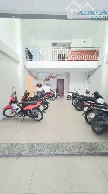 Bán nhà Lê Quang Định, giáp Bình Thạnh, 95m2, 6 tầng, sẵn dòng tiền, hẻm 5m, giá 15.x tỷ - 1
