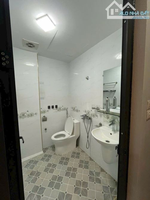 Bán Nhà Xuân Đỉnh 38m2,  5 Tầng,Ô Tô Đỗ Cổng, Nhỉnh 8 Tỷ - 1
