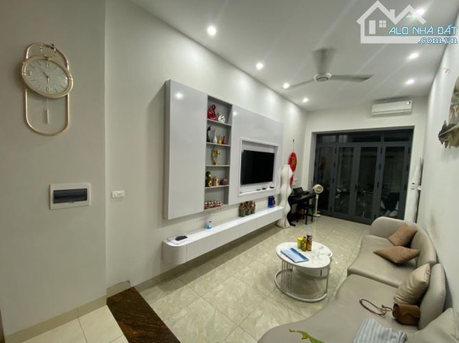 BÁN NHÀ DÂN XÂY KIÊN CỐ – 2 THOÁNG TRƯỚC SAU – FULL NỘI THẤT – THIẾT KẾ HIỆN ĐẠI_SANG TRỌN - 1