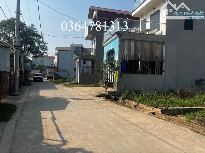 Bán đất 230m2 MT10m chia 2 lô cạnh KCN Phú Nghĩa, Chương Mỹ chỉ 20tr/m2 xây cho thuê đẹp - 1