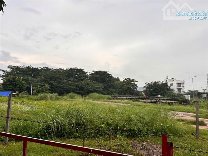 Đất biệt thự (8x20) lô góc 2 mặt tiền view sông đẹp nhất khu Bắc Rạch Chiếc TP. Thủ Đức 11 - 1