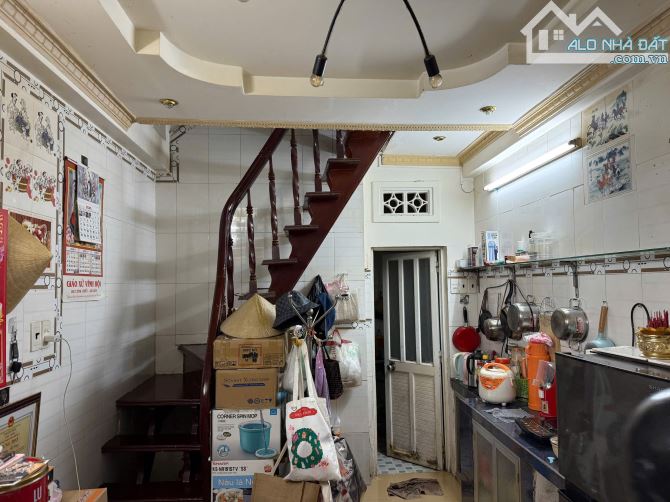 Nhà trung tâm Quận 1 – 21m², Trần Đình Xu, đang cho thuê, giá chỉ 2,5 tỷ - 1