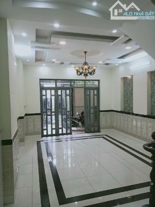 MT KINH DOANH KHU XTT HÓC MÔN 5x15 đường 12M