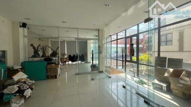 CHO THUÊ NHÀ 5 TẦNG ĐƯỜNG PHAN CHÂU TRINH, HẢI CHÂU  • DT 140m² (ngang 6.8m). Giá 65 triệu - 1