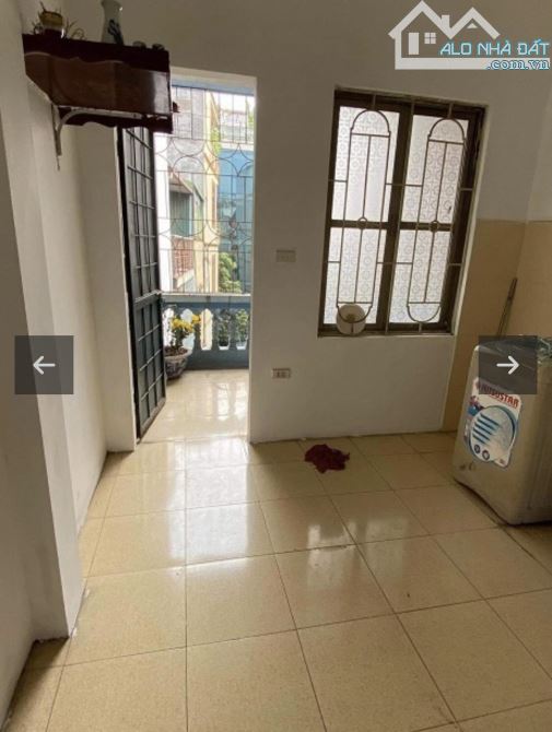 Cho thuê nhà Phố Kim Mã 4 tầng x 26m2, 2 ngủ, 3 vệ sinh, 12 Triệu - 1