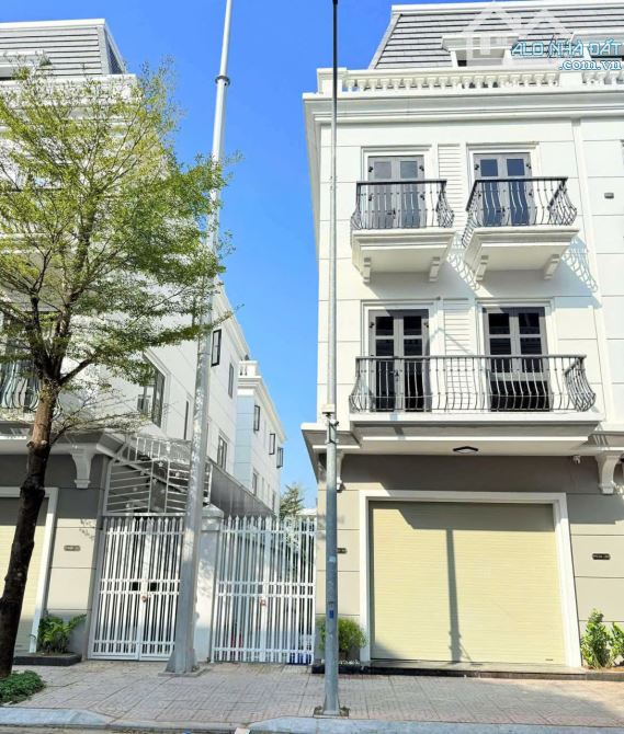 CHO THUÊ NHÀ PHỐ VINCOM HÙNG VƯƠNG - MỸ THO. GIÁ THUÊ 25TR/ THÁNG CÒN TL - 1