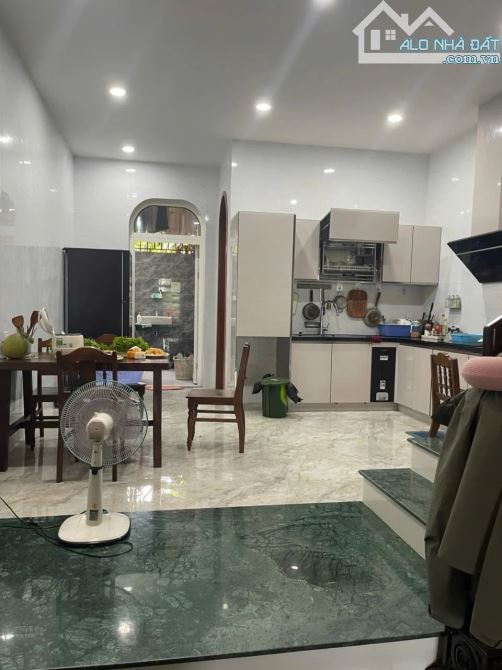 🔥NHÀ 3 TẦNG KIÊN CỐ – ĐƯỜNG 15M + VỈA HÈ 5M – ĐẮC ĐỊA LÊ QUANG HÒA - 1