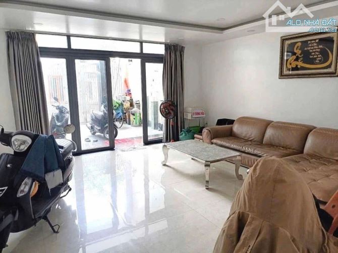 🌊 NHÀ ĐẸP 3.5 TẦNG HÒA MINH – GẦN BIỂN – NGANG RỘNG 5.5M – GIÁ TỐT - 1