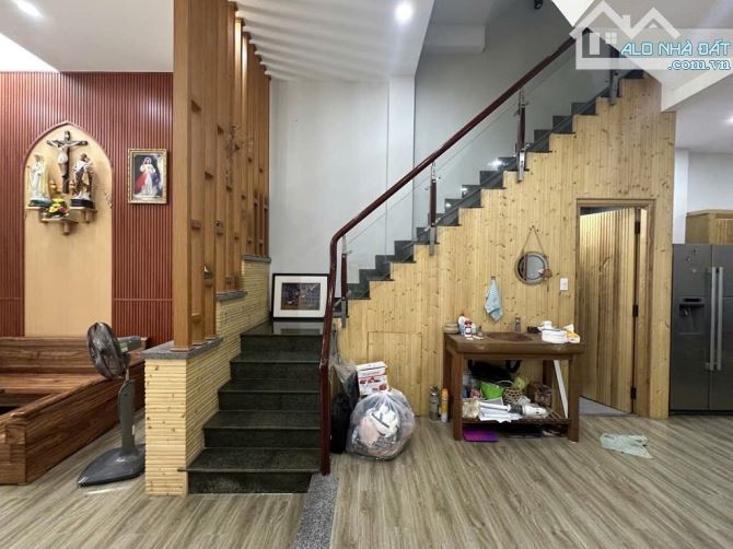 NHÀ ĐẸP 5 x 15 – 3 TẦNG – 4PN – NỘI THẤT CAO CẤP – GIÁ 7,5 TỶ 🌟 - 1