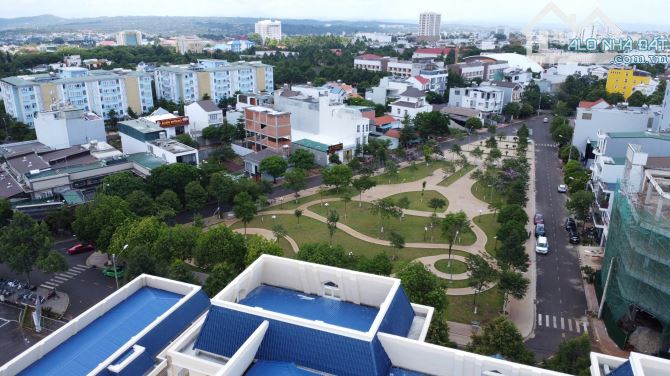 [25tr] Cho thuê toà nhà 5 tầng view hoa viên đường Phan Đăng Lưu. - 1