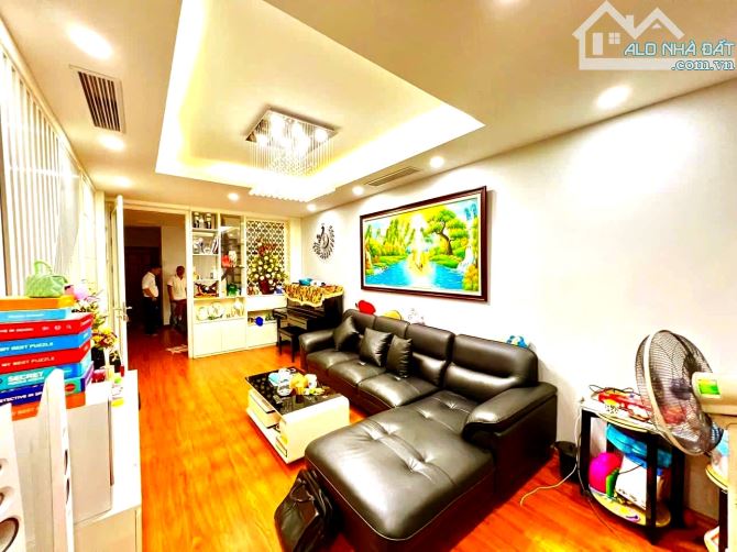 Bán nhà Phùng Chí Kiên- Cầu Giấy- 60Mx6T- 2 thoáng- gần phố.GIÁ 19ty - 1