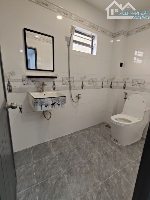 HẺM Ô TÔ - 2 TẦNG 60M2 NGANG 6M - MỚI ĐẸP Ở NGAY - GIÁ 5 TỶ - BÌNH TRỊ ĐÔNG A, BÌNH TÂN. - 1