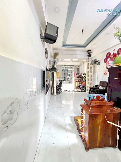Bán nhà 1 lầu hẻm 3m đường Âu Dương Lân P.Chánh Hưng Quận 8 - 1
