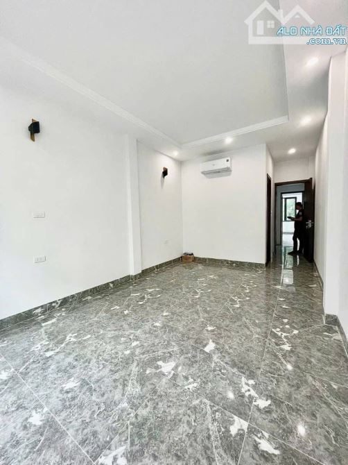 BÁN GẤP NHÀ CHÍNH CHỦ PHÂN LÔ NGỌC KHÁNH OTO TRÁNH VỈA HÈ THANG MÁY KINH DOANH VĂN PHÒNG - 1