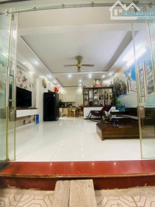 Nhà 3 tầng An Đồng, An Dương, Hải Phòng ô tô để cả ngày giá 2,35 tỷ - 1