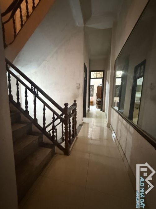 Bán nhà Thanh Xuân - Gần đường Giải Phóng - 7 chỗ vào nhà - 84m2 -20 tỷ - 1