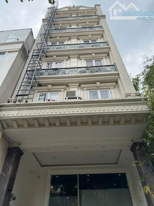 Bán tòa nhà CHDV Nguyễn Cảnh Dị, P4, Q.Tân Bình. DT: 7x30m, NH:16m. Hàm 7 tầng. Gía 52 tỷ - 1