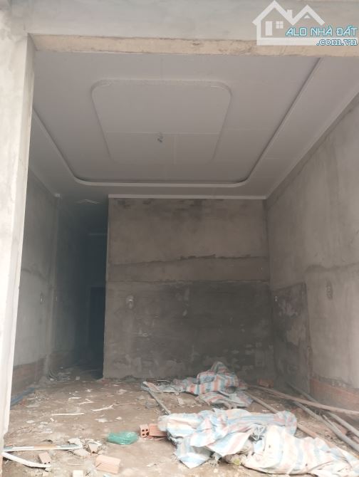 Bán nhà c4 mới xây đang hoàn thiện Tân Bình,Vĩnh Cửu - 1