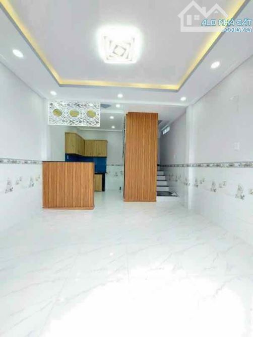 Bán nhà hẻm Nguyễn Văn Quỳ P Phú Thuận Quận 7. 24m2 - 1
