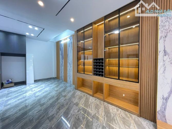 Nhà mới phố Trần Khát Chân, 5 tầng thang máy xịn, full nội thất, nhà thoáng sáng, ở thích - 1