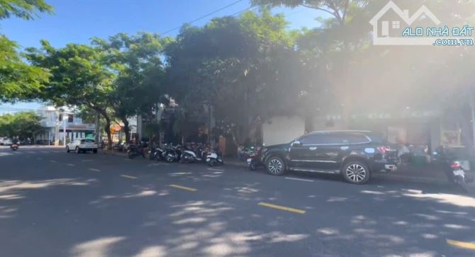 Bán lô Đào Tấn ,Phường Phú Thủy, Phan Thiết , tỉnh Lâm Đồng ,hướng Đông giá 12 tỷ - 1