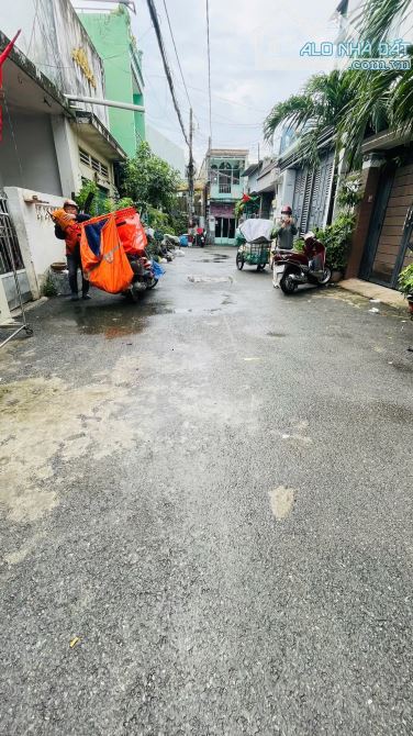 Nhỉnh 5 tỷ có nhà 2 tầng cực đẹp,2 mặt hẻm 6m sát bên Lotte Mart Nguyễn Văn Lượng,Gò Vấp - 1