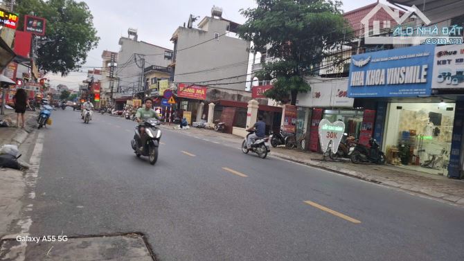 NHÀ ĐẸP TRUNG TÂM VĂN PHÚ - HÀ ĐÔNG - PHÂN LÔ - VỈA HÈ - NGAY CHỢ KINH DOANH ĐỈNH - Ô TÔ V - 1