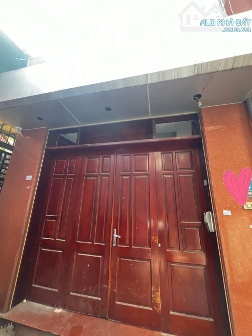 Pháo Đài Láng, Đống Đa, 30m oto tránh, vừa cho thuê, 42m, 10.8 tỷ - 1